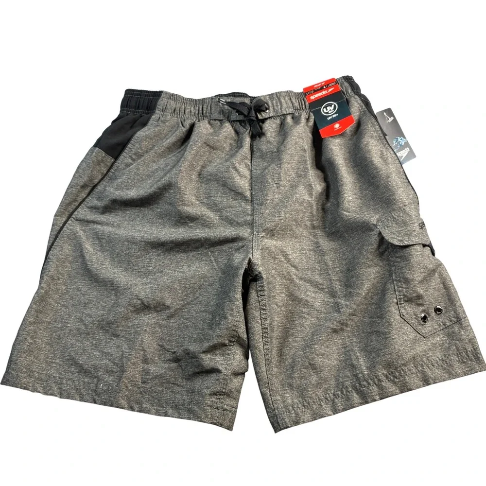 Speedo Men Swim Trunks Gray Black Size L UV Protection Cargo Pocket Board Shorts